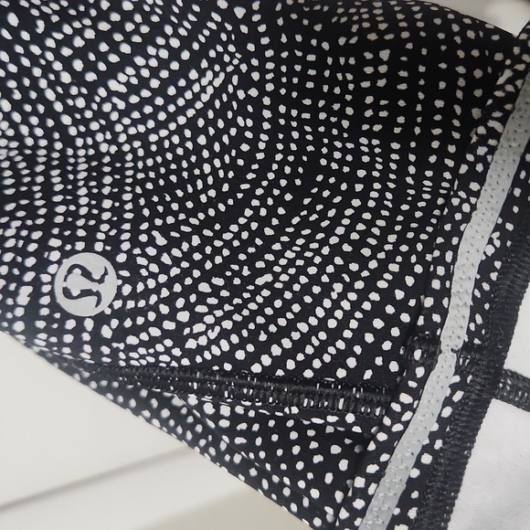 Lululemon Free Spirit Alpine White Black Leggins - Picture 11 of 11